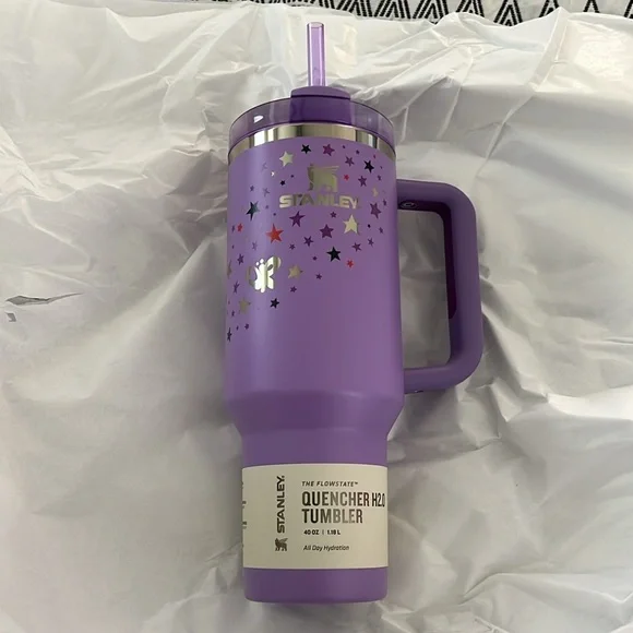 NEW Stanley x Olivia Rodrigo 40 oz Tumbler - Picture 3 of 14